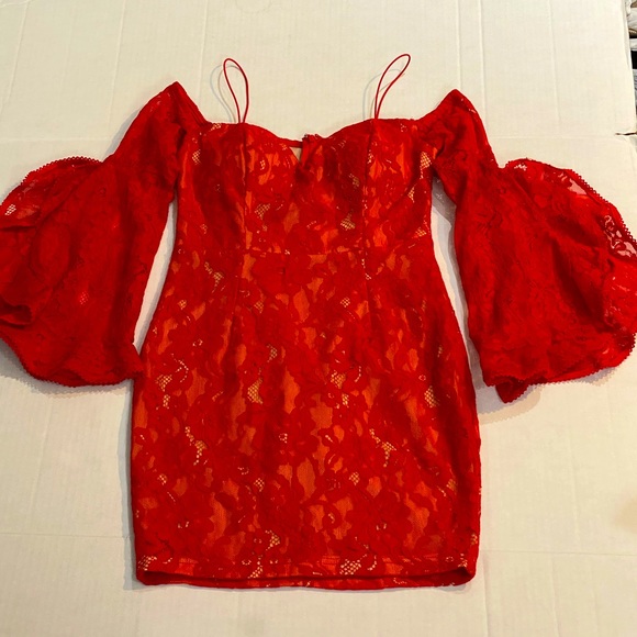 A'GACI Women's Red Lace Off The Shoulder Long Flutter Sleeve Mini Dress Size S - Picture 3 of 14